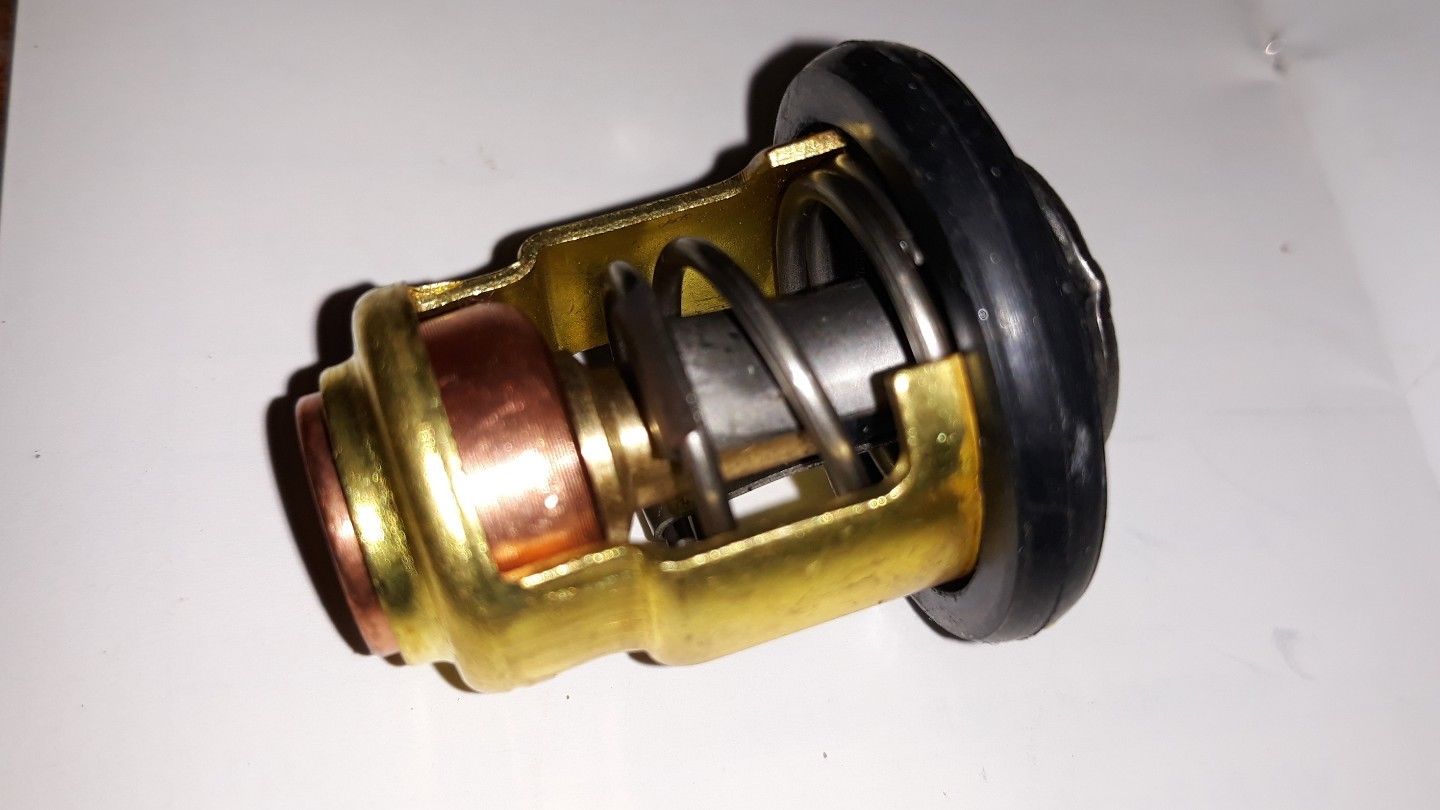 2Pcs Thermostat Fits For Yamaha 2 Stroke Outboard 3HP-250HP